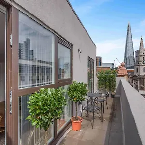 7 Borough - Spacious 2-bed, 2-bath In Prime Location , London United Kingdom